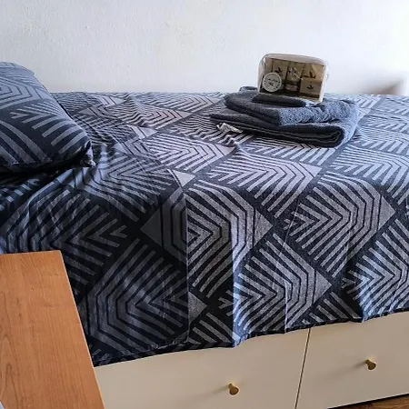 Casa Marisa Sul Garda * توسكولانو ماديرنو